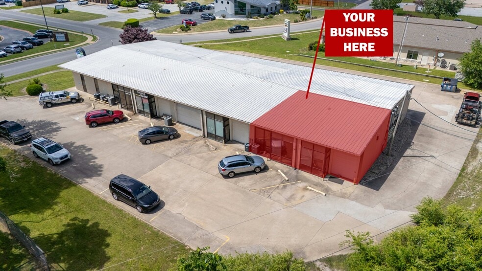 201 S 20th St, Rogers, AR for lease - Building Photo - Image 3 of 23