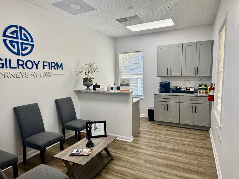 1155 Hightower Trl, Atlanta, GA à vendre - Photo du bâtiment - Image 3 de 22