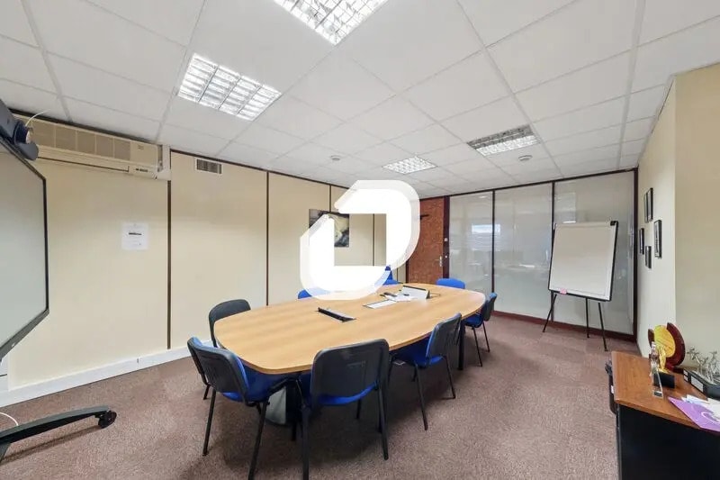 Bureau dans Saint-Ouen-sur-Seine à vendre - Photo intérieure - Image 2 de 4