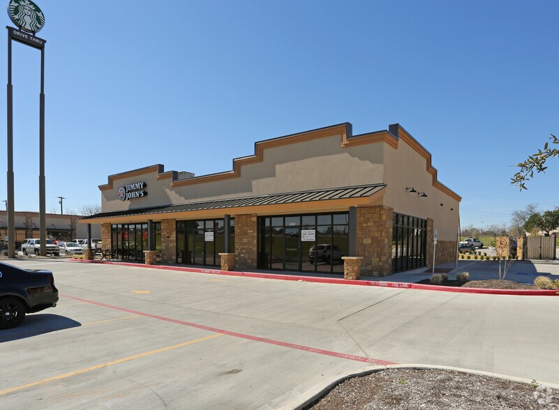 203 N IH 35, Belton, TX à louer - Photo du bâtiment - Image 3 de 23