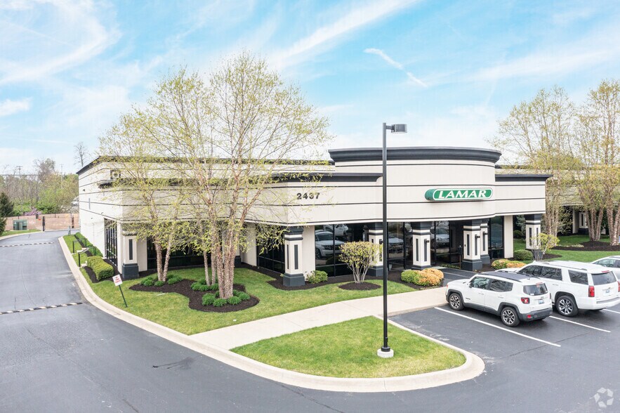 2437 Fortune Dr, Lexington, KY à louer - Photo du bâtiment - Image 3 de 7