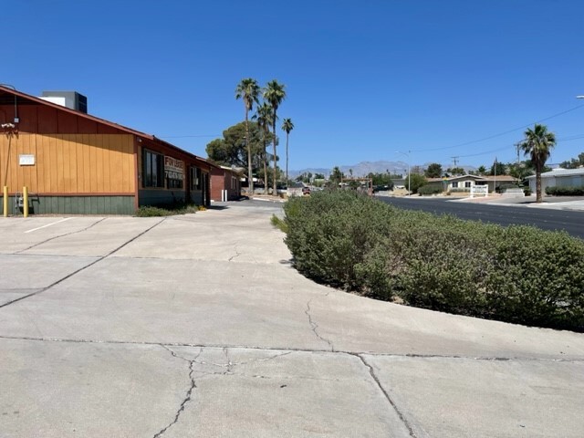 5017 Alta Dr, Las Vegas, NV for lease - Building Photo - Image 2 of 8