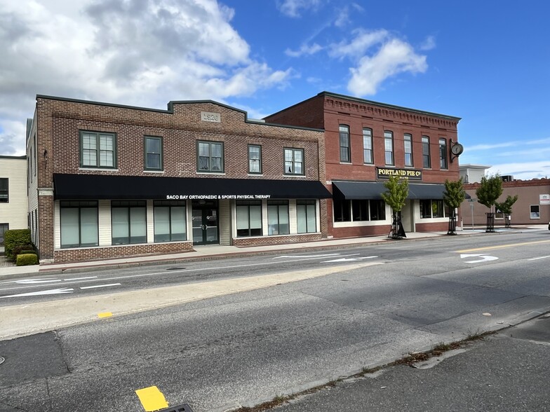 869 Main St, Westbrook, ME for lease - Building Photo - Image 1 of 5