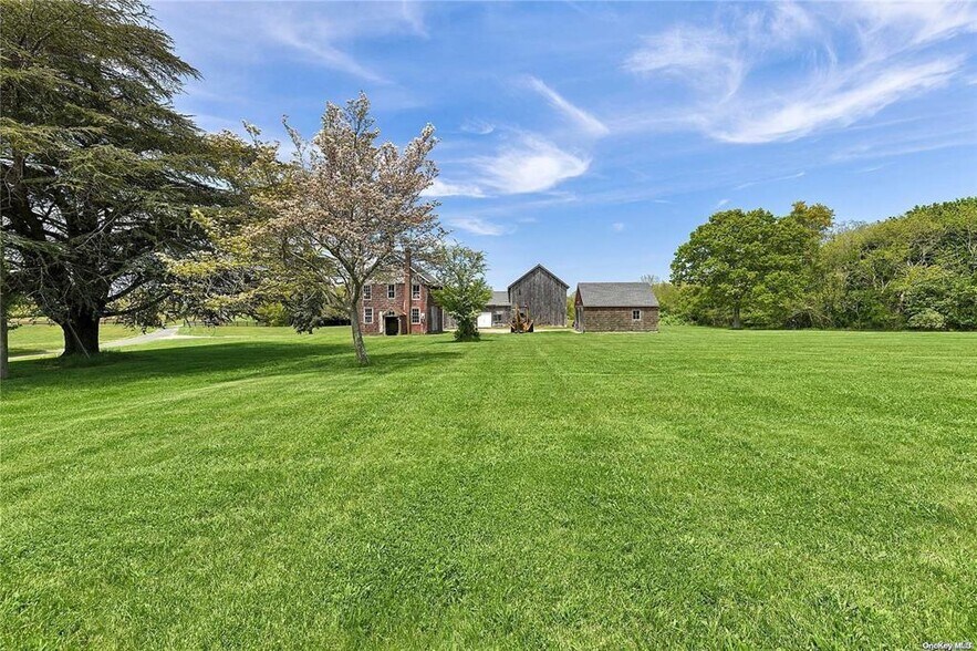 1408 Route 25, Jamesport, NY à vendre - Photo principale - Image 3 de 6