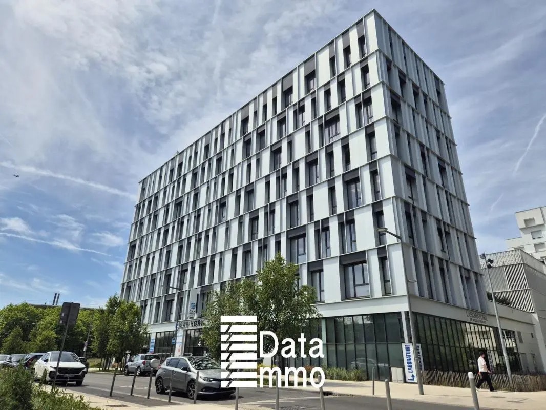 19 Avenue Blaise Pascal, Champs-sur-Marne for lease Building Photo- Image 1 of 8