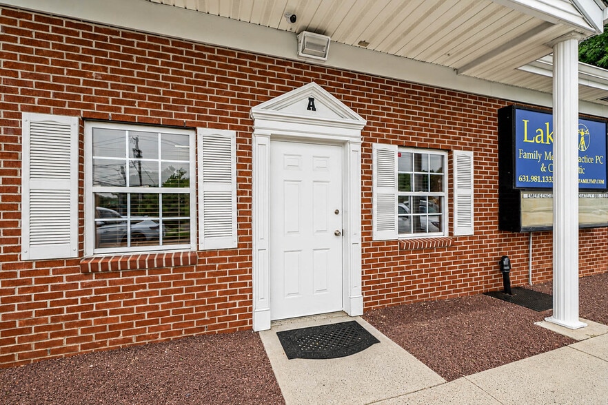 201 Portion Rd, Ronkonkoma, NY for lease - Building Photo - Image 2 of 34