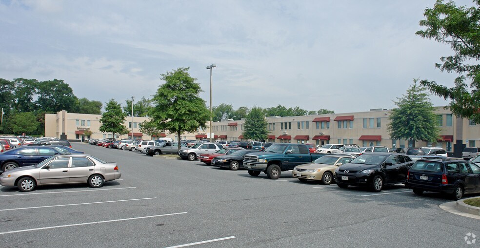 1220 E Joppa Rd, Towson, MD à louer - Photo du bâtiment - Image 3 de 4