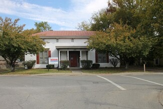 Plus de détails pour 135 College St, Gallatin, TN - Local d'activités à louer