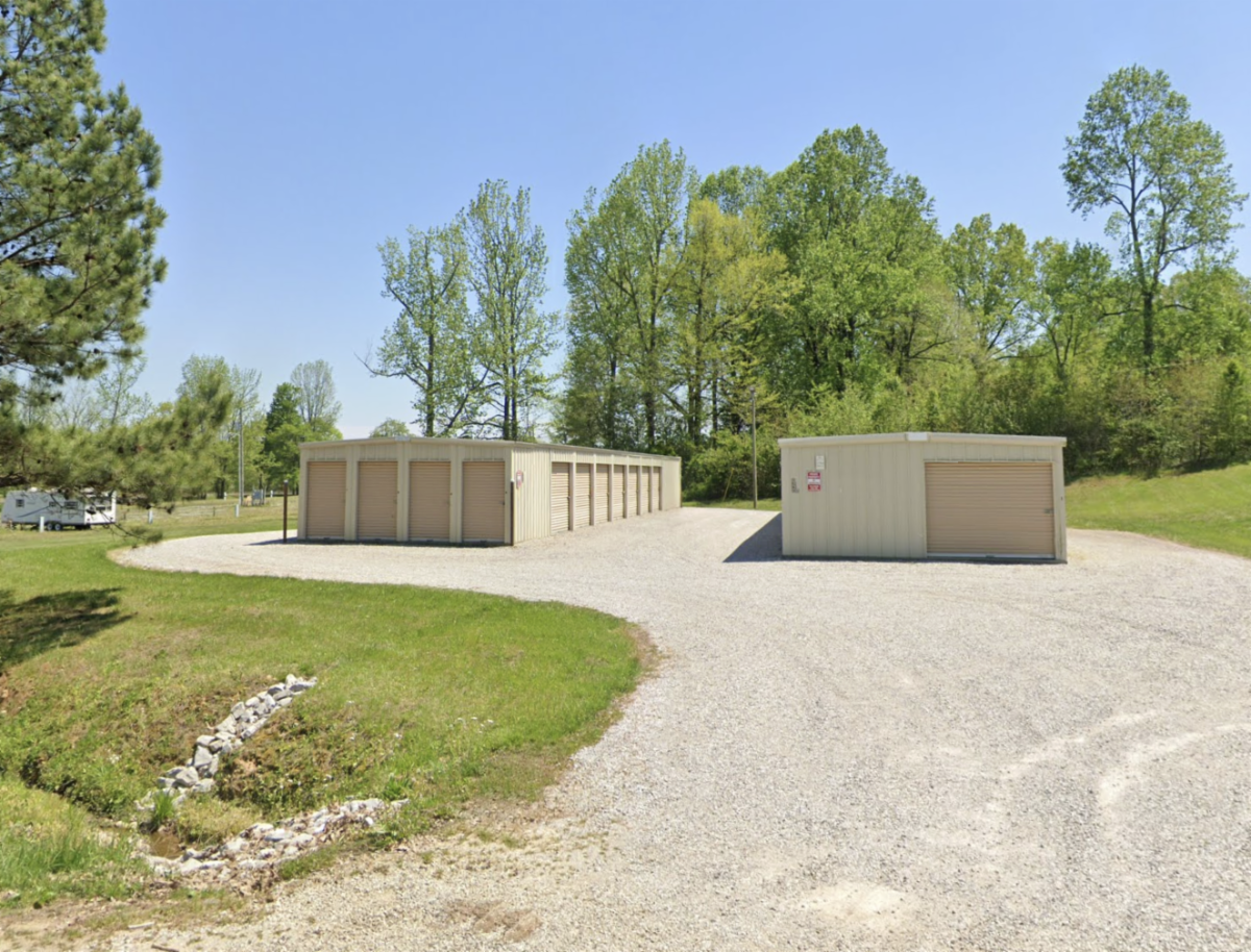 BNG Rentals portefeuille de 2 propriétés à vendre sur LoopNet.ca Photo du bâtiment- Image 1 de 4