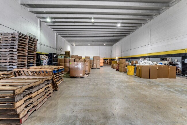 More details for 2100 Nw 102nd Pl, Doral, FL - Industrial for Lease