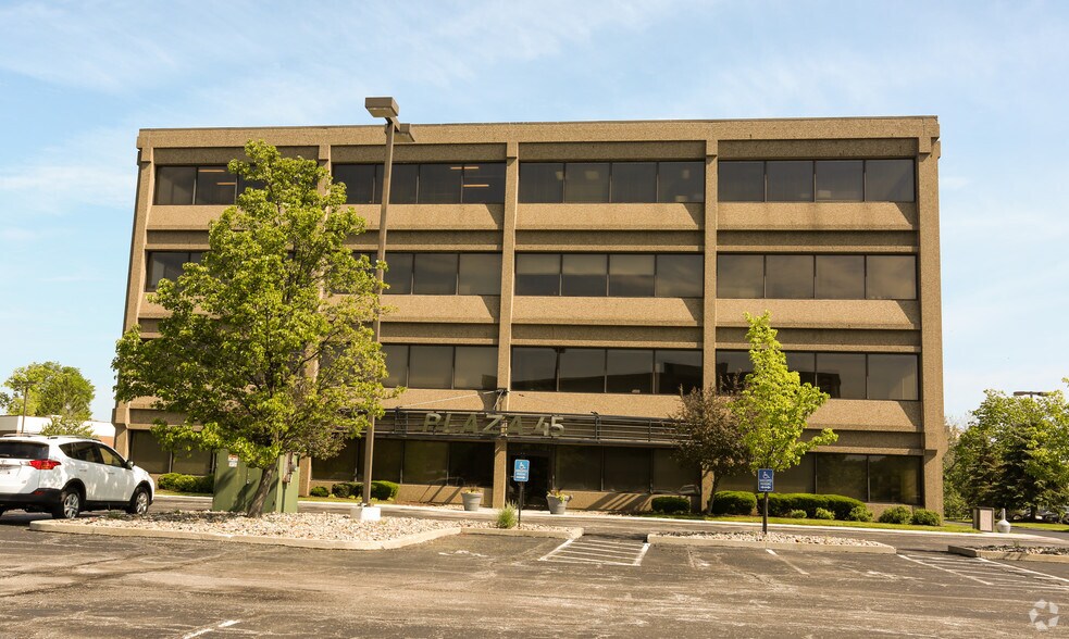 6111 Oak Tree Blvd, Independence, OH à louer - Photo du bâtiment - Image 1 de 4