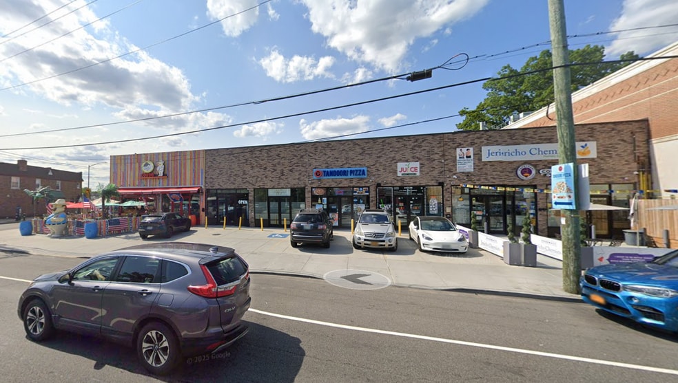 247-25 Jericho Tpke, Bellerose, NY for lease - Building Photo - Image 3 of 7
