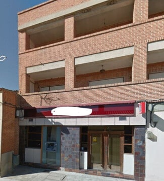 Plus de détails pour Multi-résidentiel à vendre