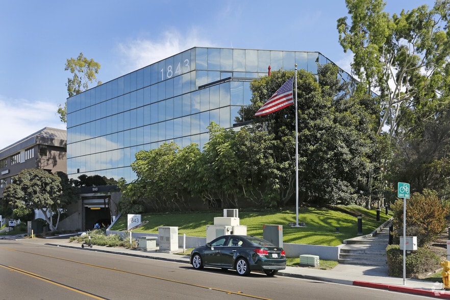 1843 Hotel Cir S, San Diego, CA for sale - Building Photo - Image 2 of 5
