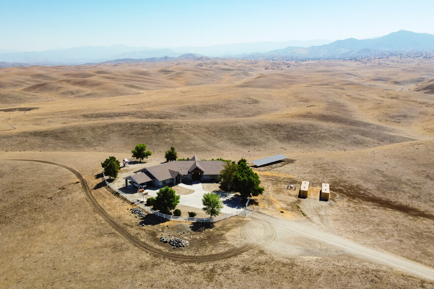 37906 Hwy 155, Woody, CA for sale - Building Photo - Image 1 of 1