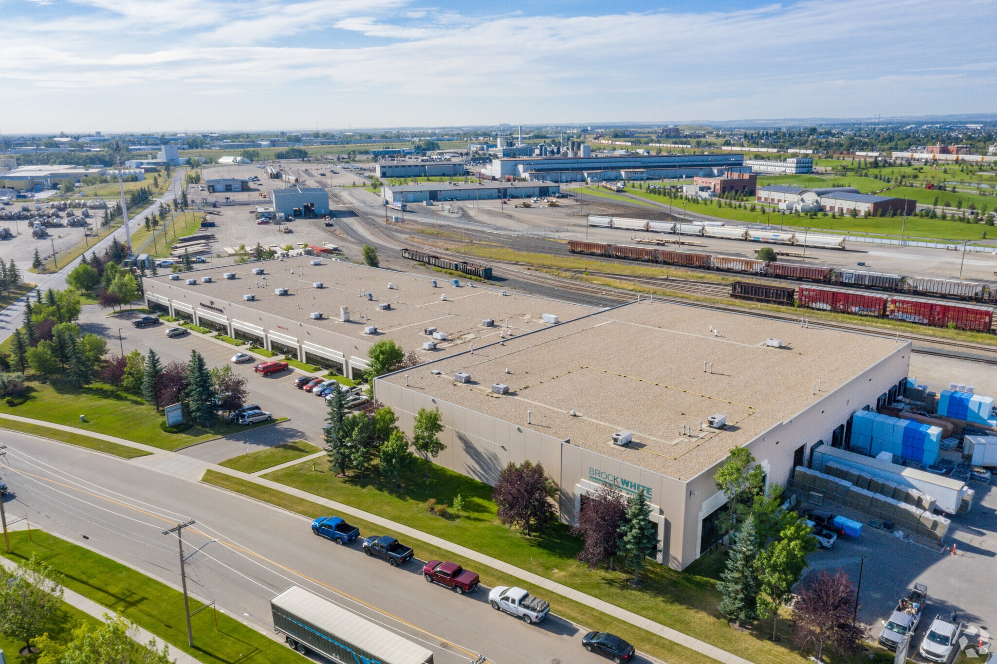 2703-2715 61 Ave SE, Calgary, AB for lease Building Photo- Image 1 of 4