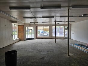 4132-4138 W Peterson Ave, Chicago, IL for lease Interior Photo- Image 2 of 5