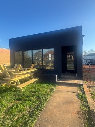 Plus de détails pour 6 Airline St, Belmont, NC - Commerce de détail à louer