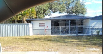 5721 S Texas Ave, Orlando, FL for sale Primary Photo- Image 1 of 7