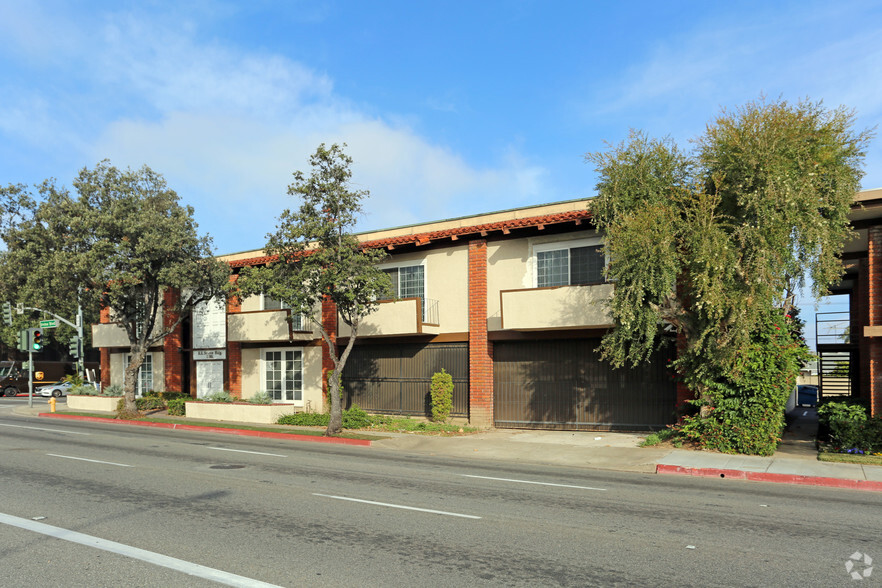 17321 Irvine Blvd, Tustin, CA for lease - Building Photo - Image 3 of 14