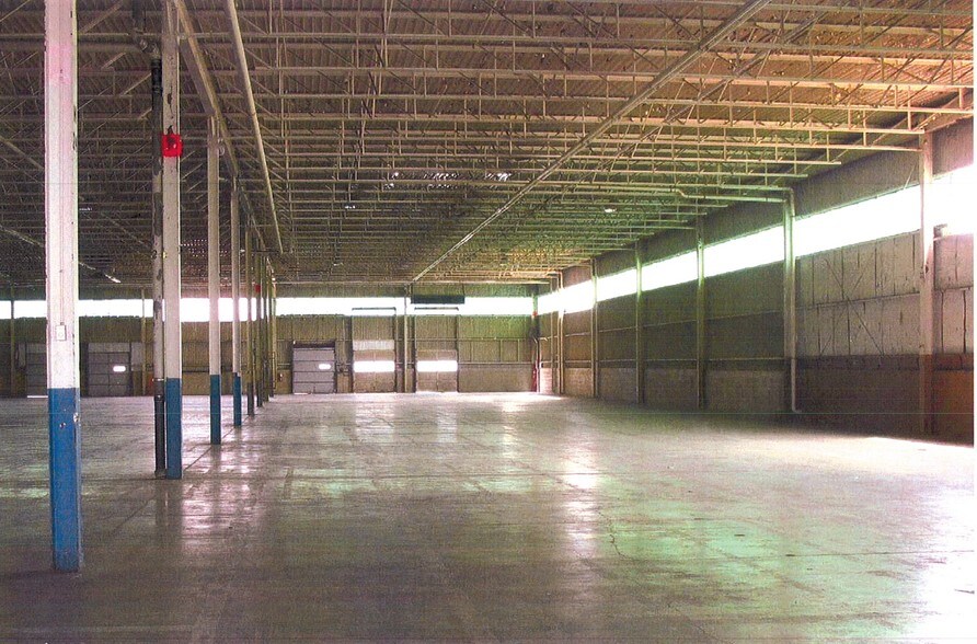 631 S Richland Ave, York, PA for lease - Interior Photo - Image 2 of 7