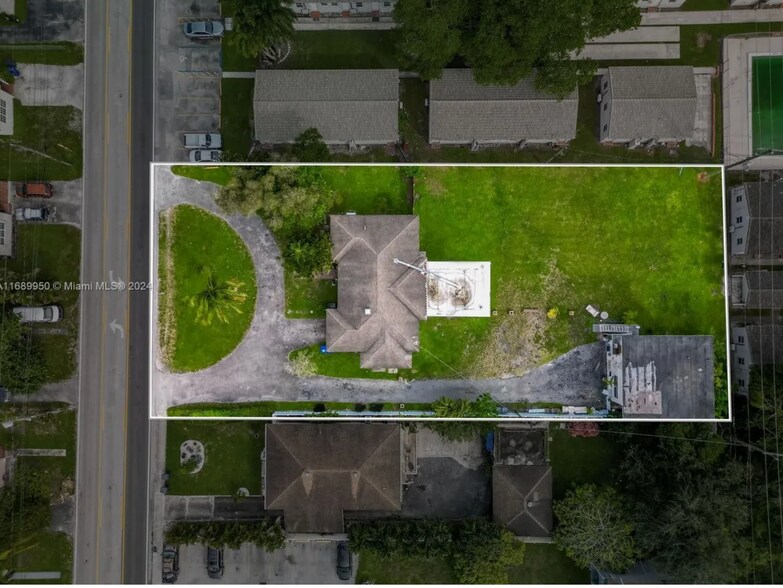 2646 Johnson St, Hollywood, FL à vendre - Photo du bâtiment - Image 2 de 6