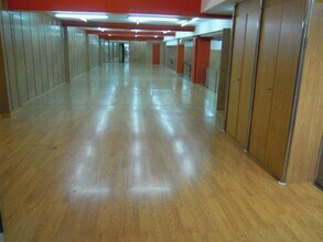 Retail in Vigo, Pontevedra for lease Interior Photo- Image 2 of 2