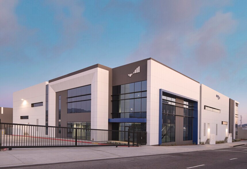 6950 Tujunga Ave, North Hollywood, CA à louer - Photo du bâtiment - Image 1 de 3