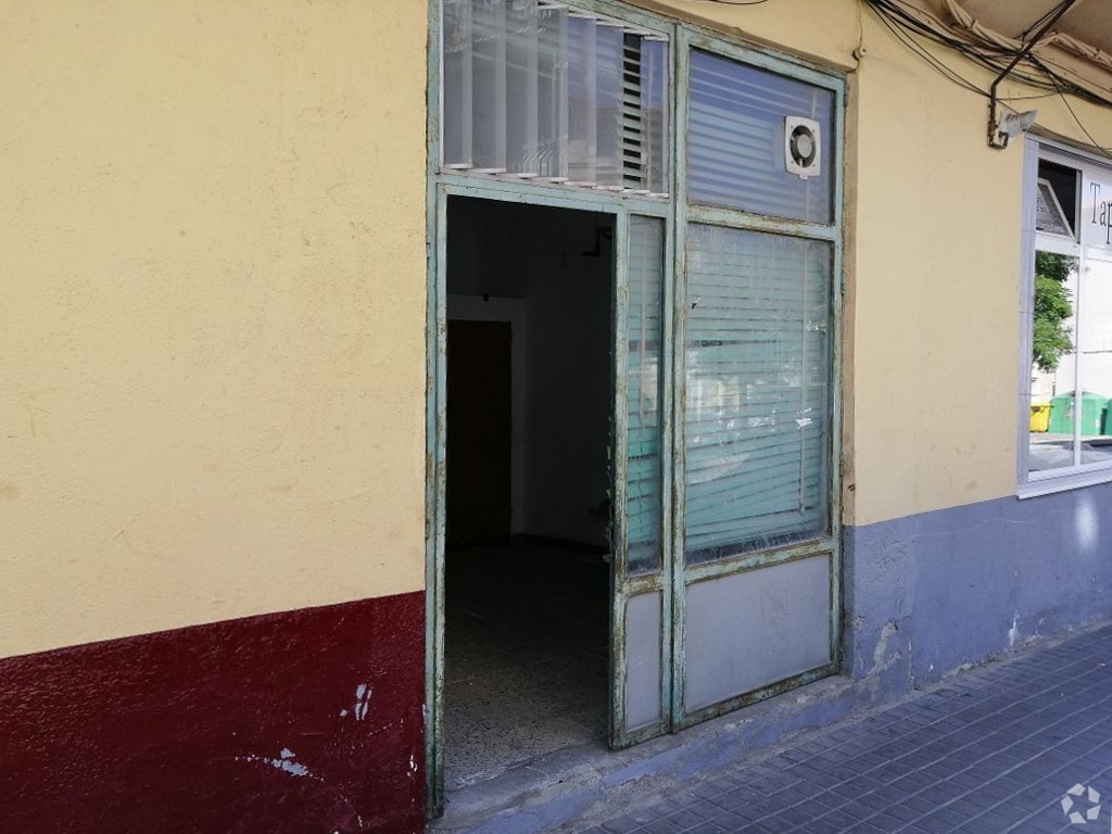 Ávila, AVI 05005 - Unit Puerta L2, Esc. 1 - - Interior Photo - Image 2 of 5