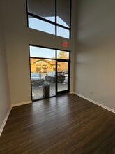 1040 Wildewood Centre Dr, Columbia, SC for lease Interior Photo- Image 1 of 26