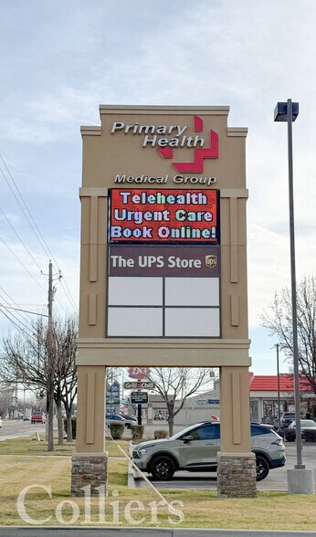 1115-1129 12th Ave Rd, Nampa, ID à louer - Photo du bâtiment - Image 2 de 3