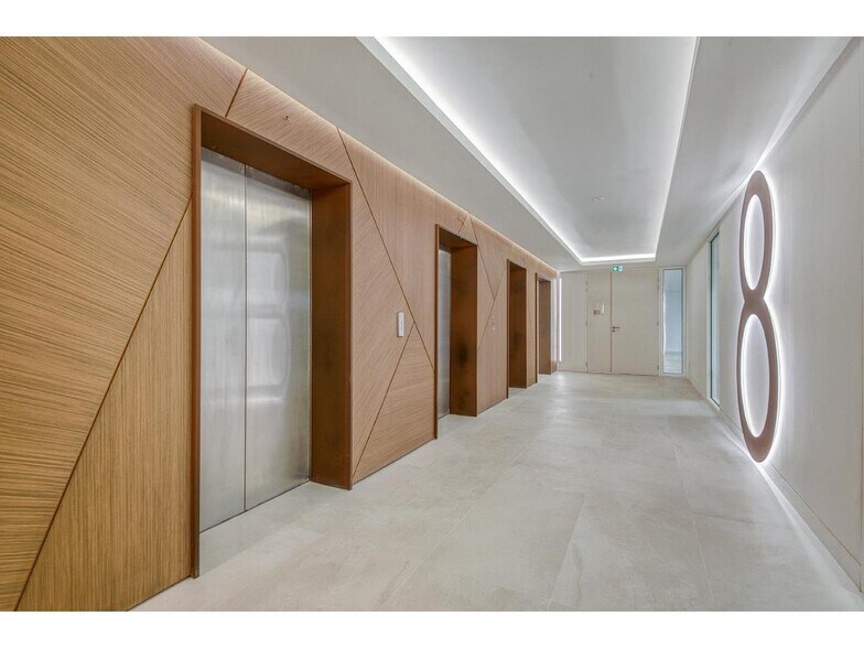 155 Rue Anatole France, Levallois-Perret à louer - Photo du bâtiment - Image 2 de 20