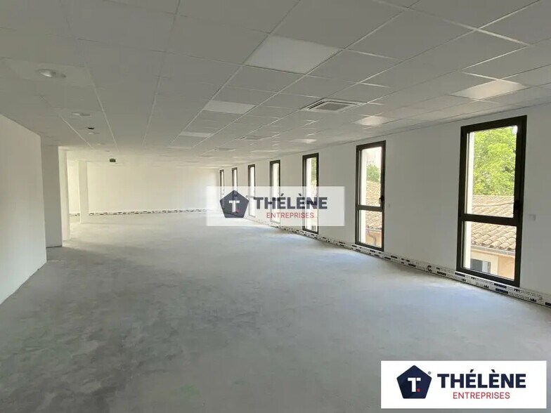 Office in Montpellier for sale - Interior Photo - Image 1 of 11