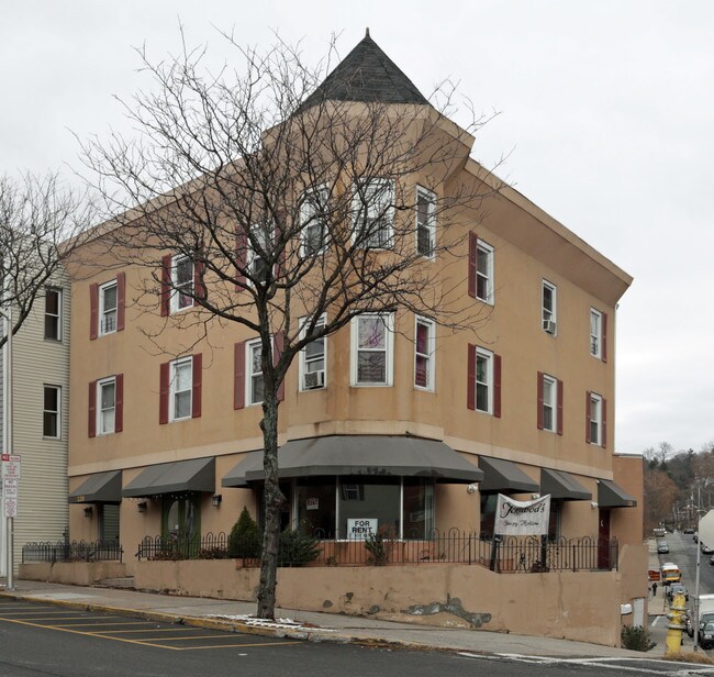 Plus de détails pour 128 Cortlandt St, Tarrytown, NY - Commerce de détail à vendre