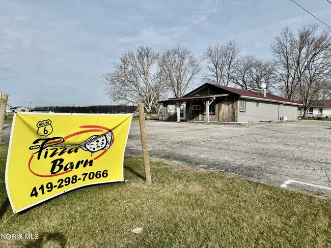 Plus de détails pour 404 W Vine St, Edgerton, OH - Commerce de détail à vendre
