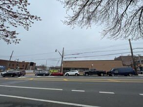 911 Morris Park Ave, Bronx, NY for lease Interior Photo- Image 1 of 6