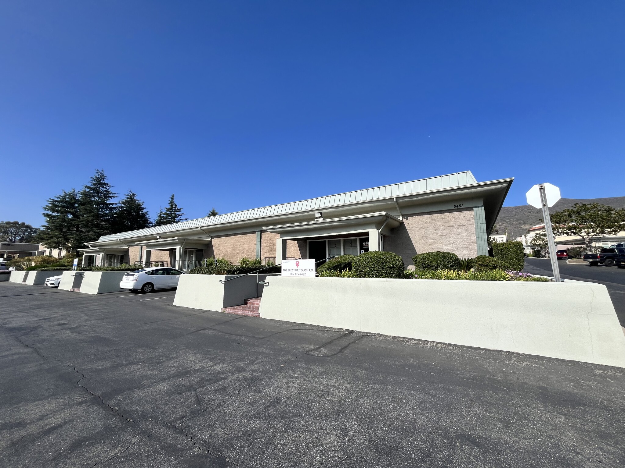 3481 Old Conejo Rd, Newbury Park, CA for lease Building Photo- Image 1 of 8