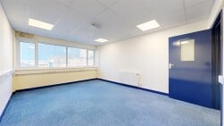 South Way, Portland for lease Interior Photo- Image 2 of 5