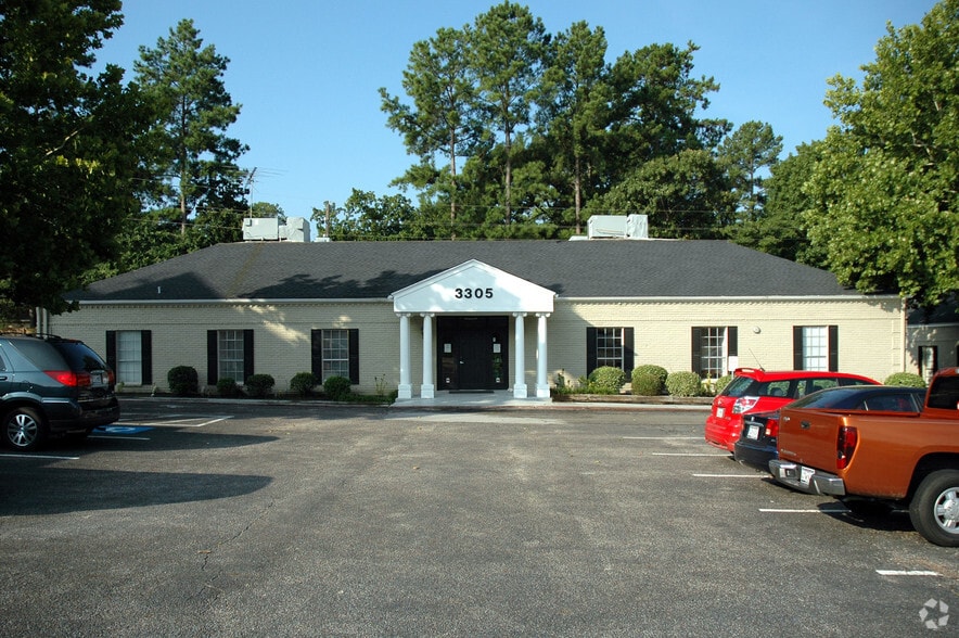 3305 W Davis St, Conroe, TX for lease - Building Photo - Image 3 of 6