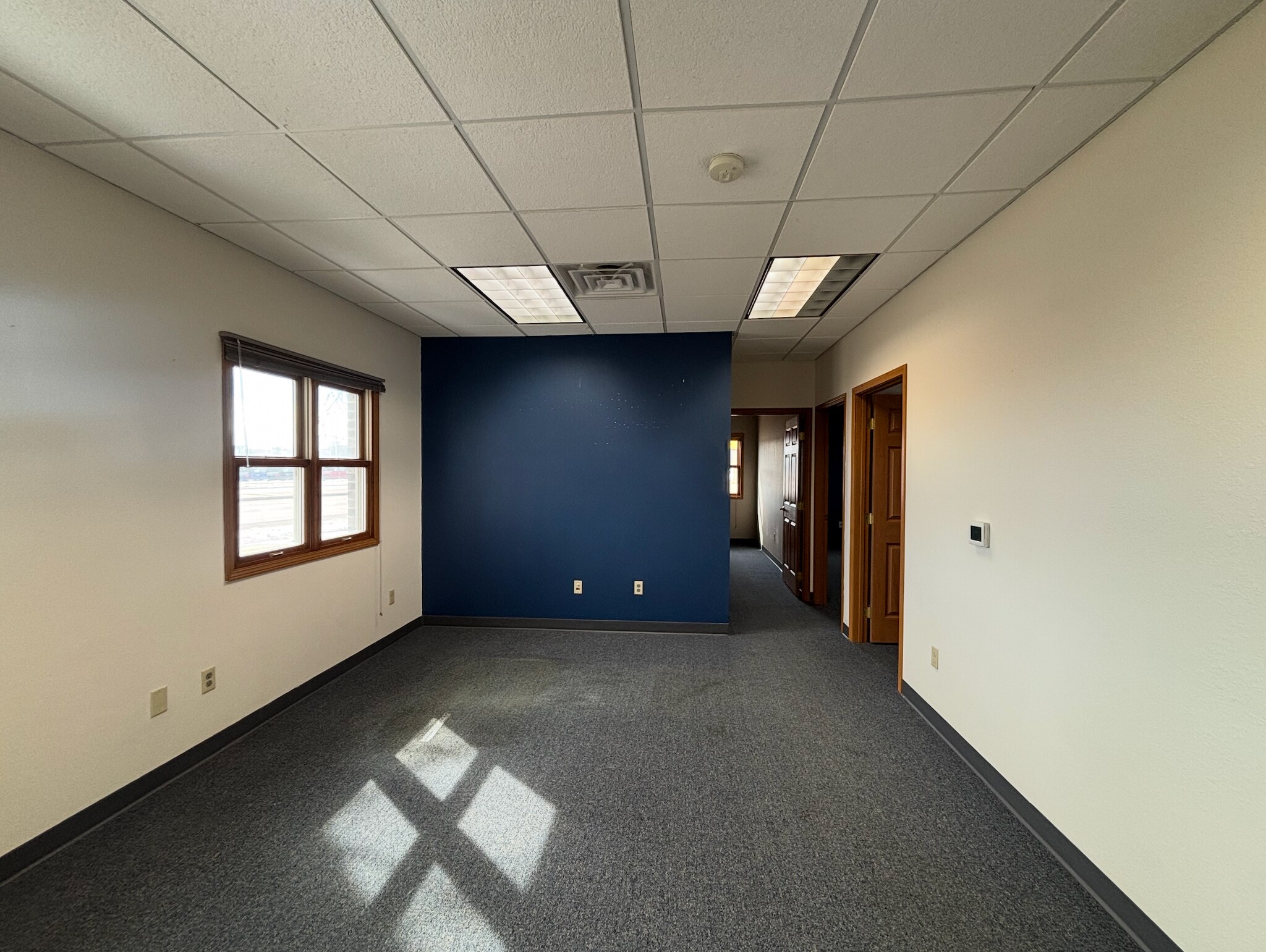 4700 W 26th St, Sioux Falls, SD for lease Interior Photo- Image 1 of 3