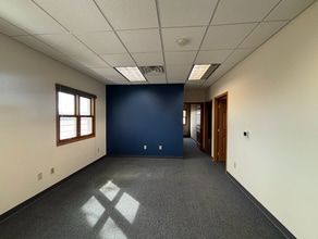 4700 W 26th St, Sioux Falls, SD for lease Interior Photo- Image 1 of 3
