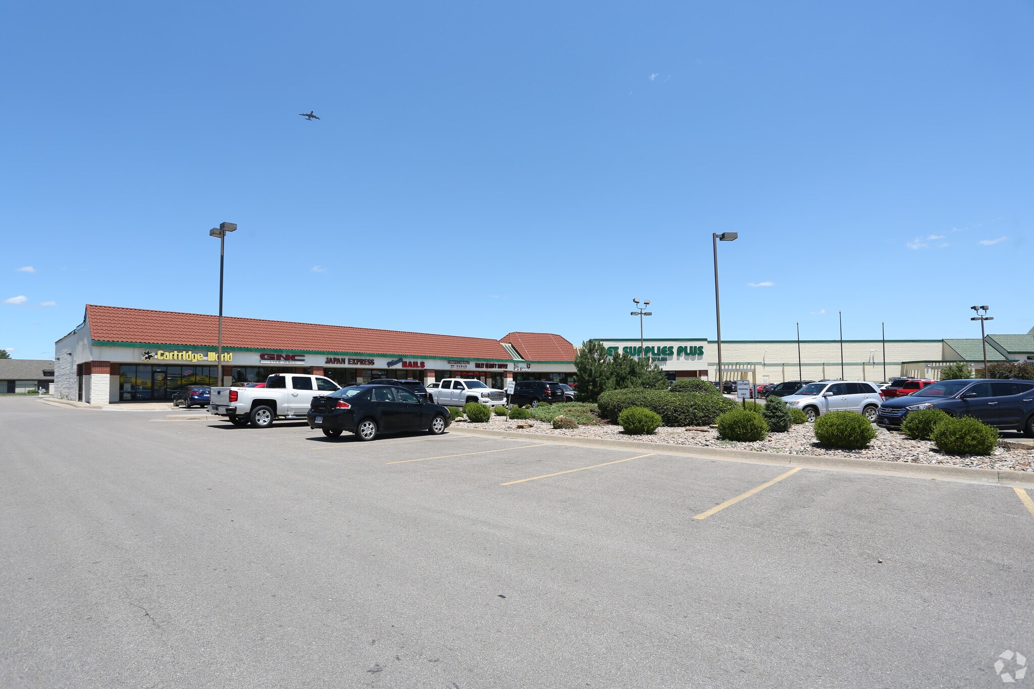 2250 N Rock Rd, Wichita, KS for lease Primary Photo- Image 1 of 12