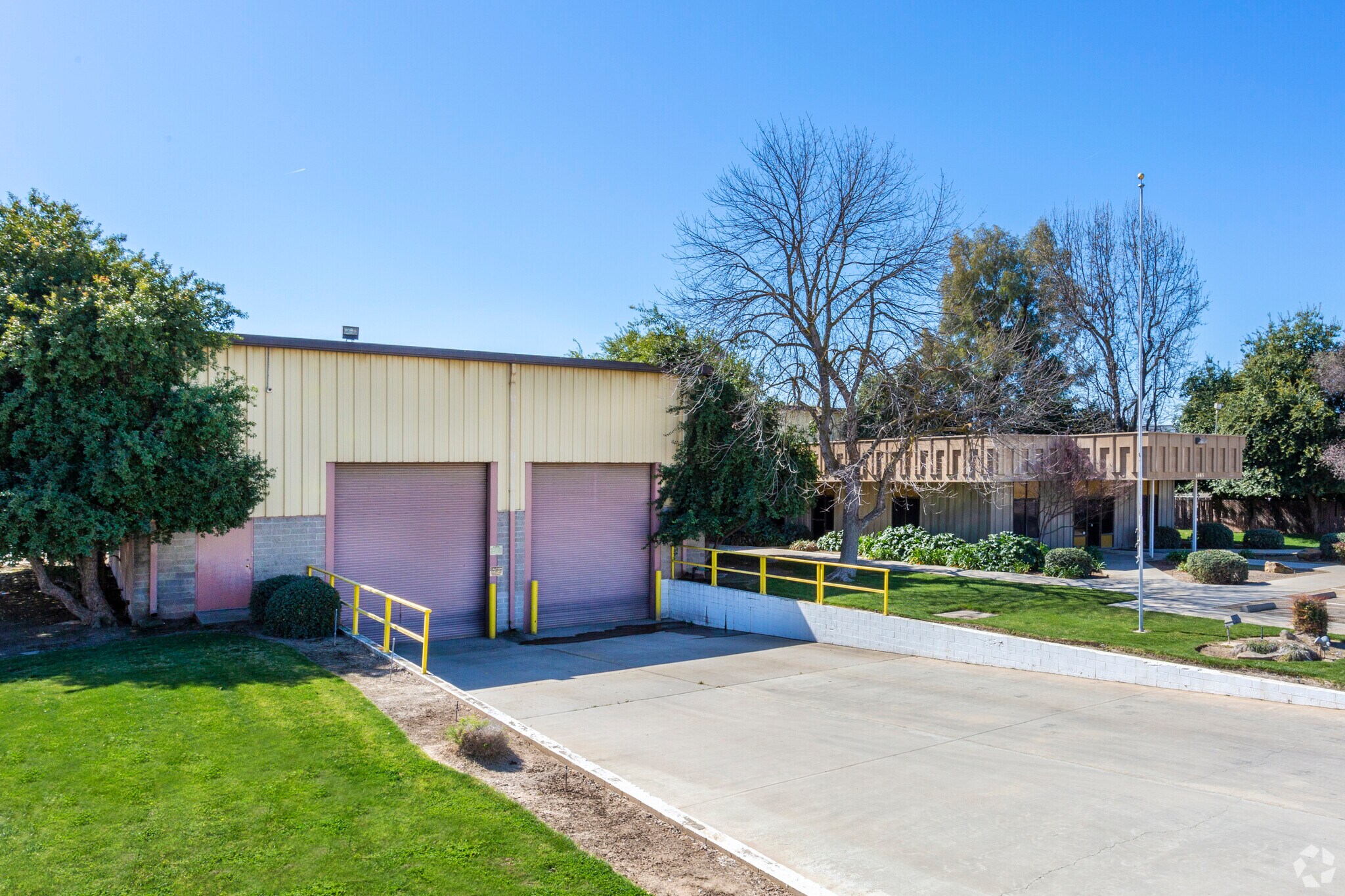 1485 Curtis Ave, Reedley, CA à louer Photo du bâtiment- Image 1 de 4