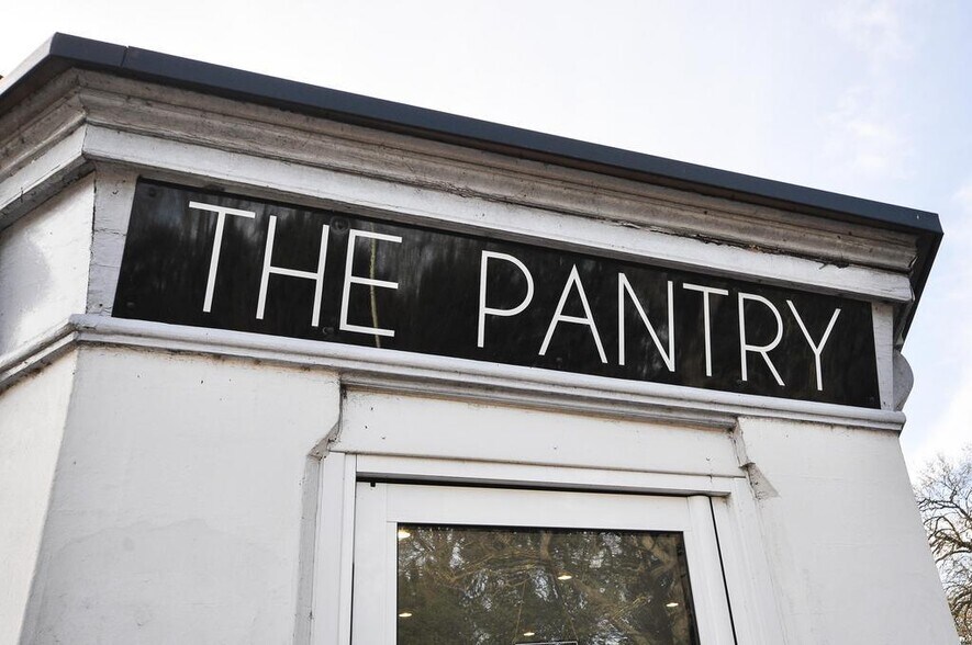 88a-88b Bedford Rd, Kempston à vendre - Photo du bâtiment - Image 3 de 19