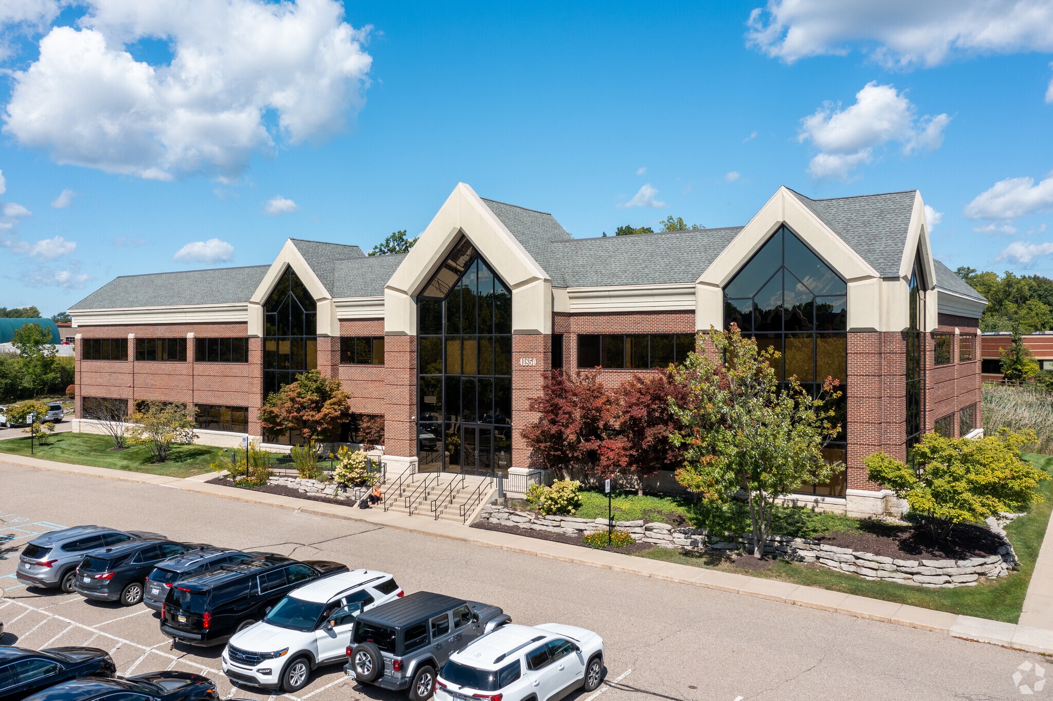 41850 W 11 Mile Rd, Novi, MI for lease Primary Photo- Image 1 of 10