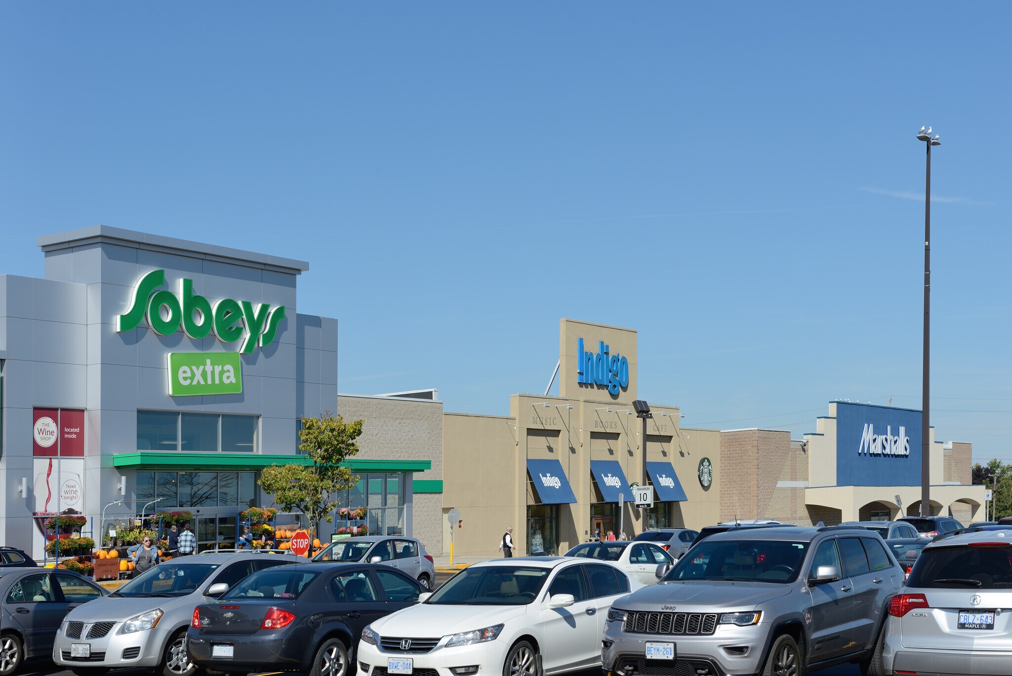 1220 Brant St, Burlington, ON à vendre Photo du bâtiment- Image 1 de 1