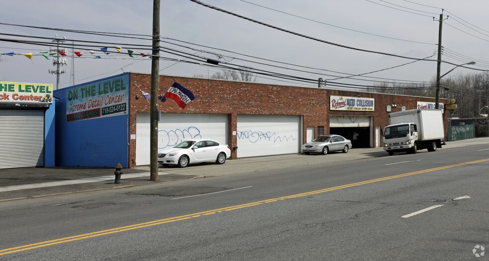 2391 Forest Ave, Staten Island, NY à vendre - Photo du bâtiment - Image 2 de 3