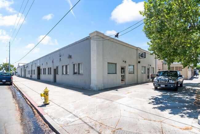 Plus de détails pour 19,794 SF - 3 Industrial Bldgs. For Sale – Industriel à vendre, San Jose, CA