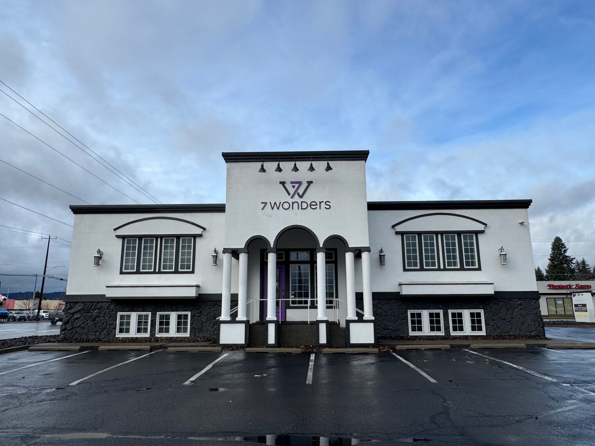 10 N Evergreen Rd, Spokane, WA à louer Photo principale- Image 1 de 9