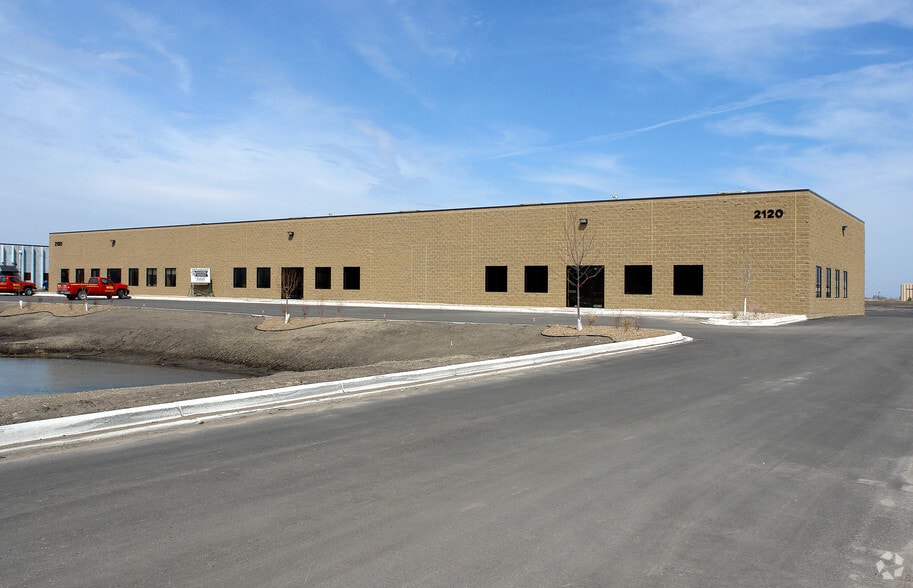 2120 Howard Dr W, North Mankato, MN for lease - Primary Photo - Image 1 of 25